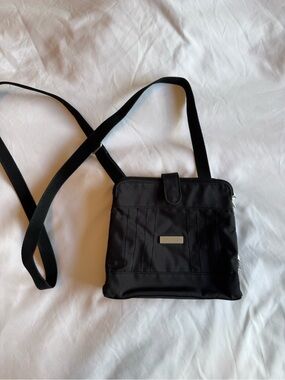 Baggallini Black Nylon Crossbody Belt Bag